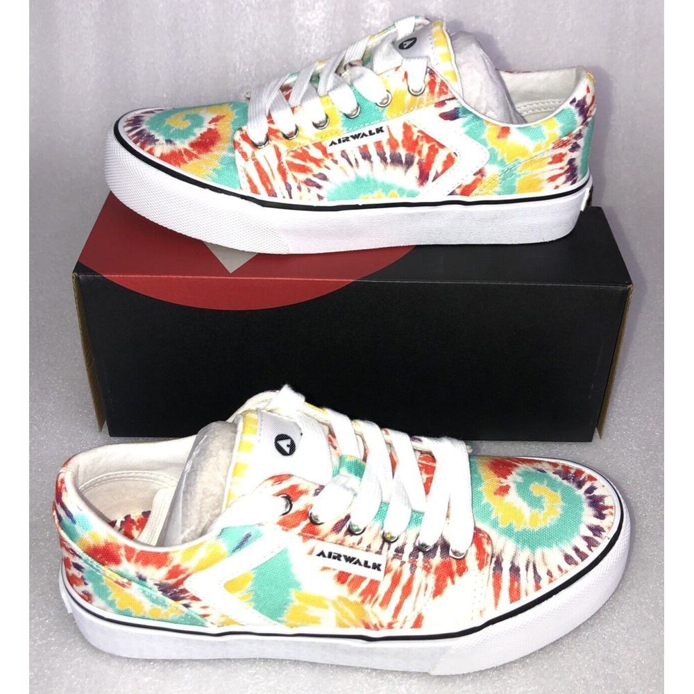 Airwalk‎  Race-J Women's Red Tie Dye Low Top Sneaker Size 7.5M New In The Box